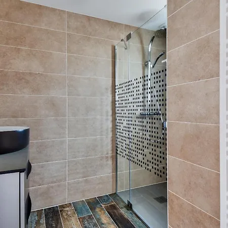 Maison Pour 6 Adultes Et 3 Enfants - Terrasse *